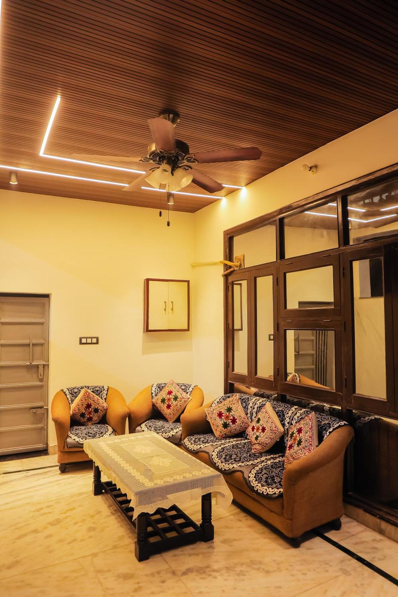 Anirudh Homestay Agra  Dış mekan fotoğraf