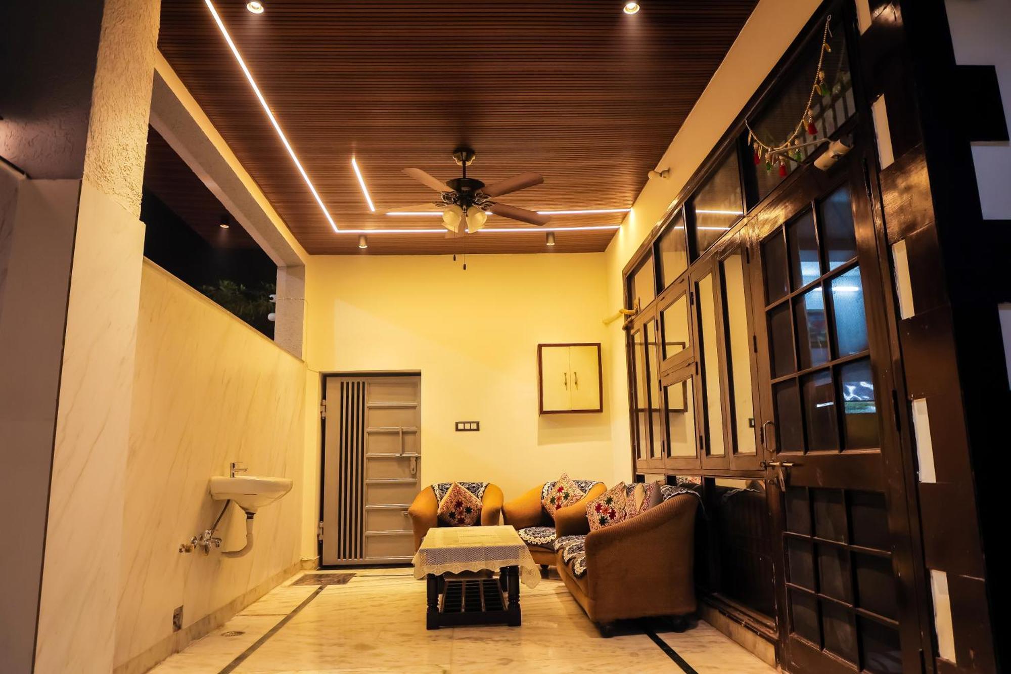 Anirudh Homestay Agra  Dış mekan fotoğraf